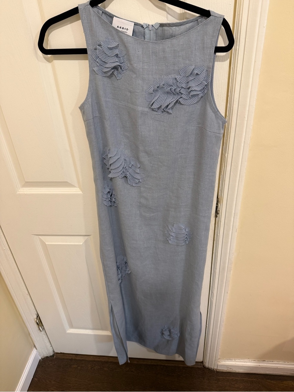 Akris Powder Blue Sleeveless Linen Shift Dress with Floral Appliqué